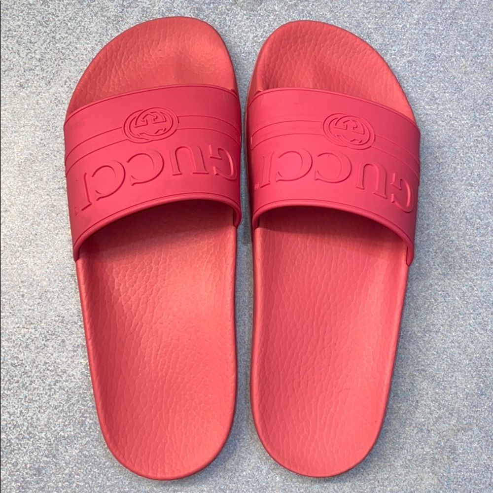 GUCCI RUBBER SLIDE SANDLE PINK